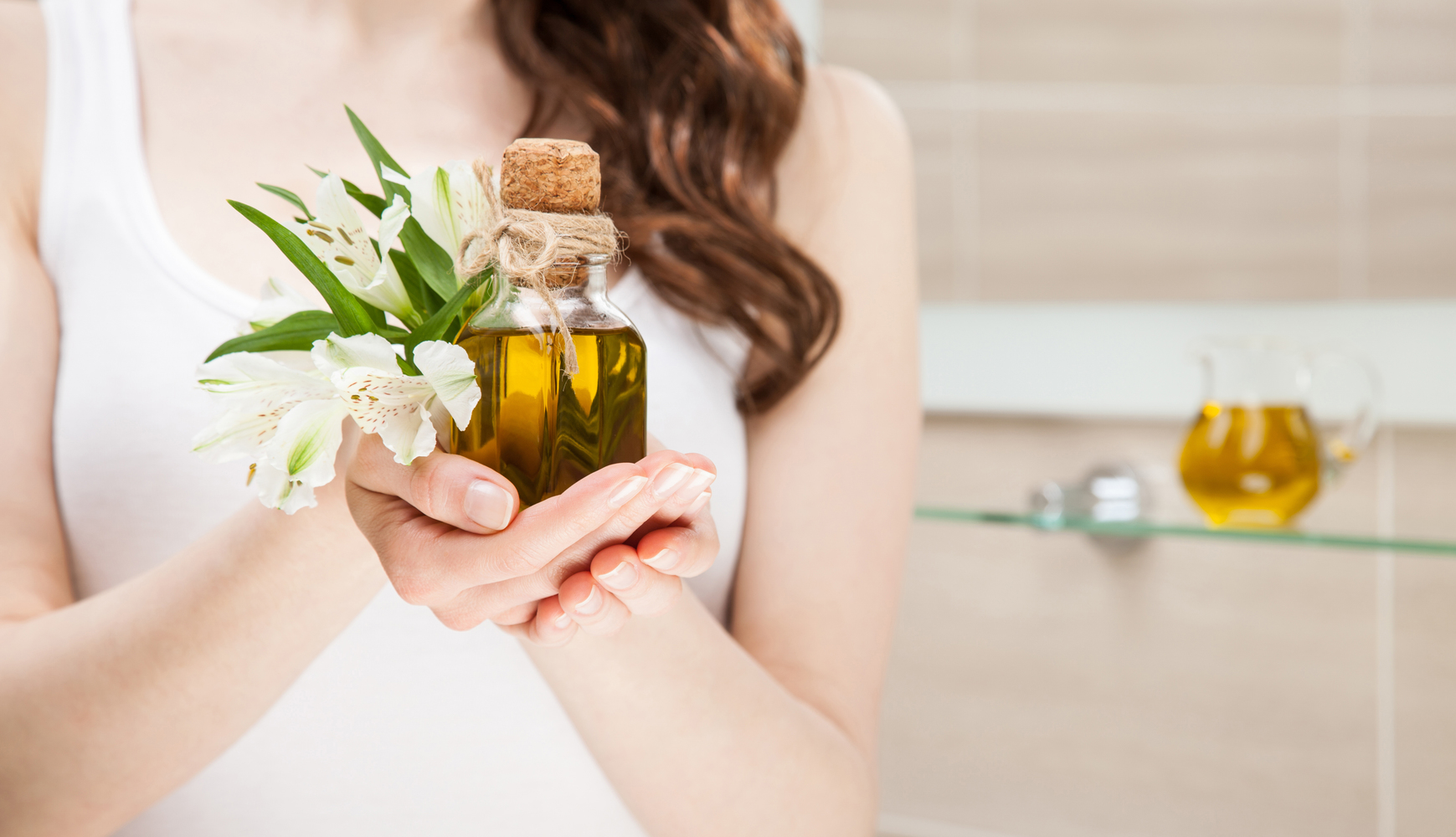 Natural Oils that Totally Belong in your Beauty Regimen